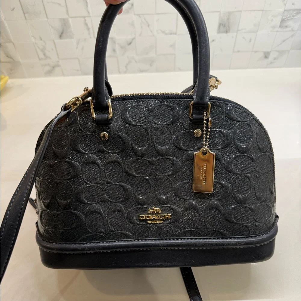 Coach Signature Dome Satchel w/Crossbody Strap - Picture 1 of 6